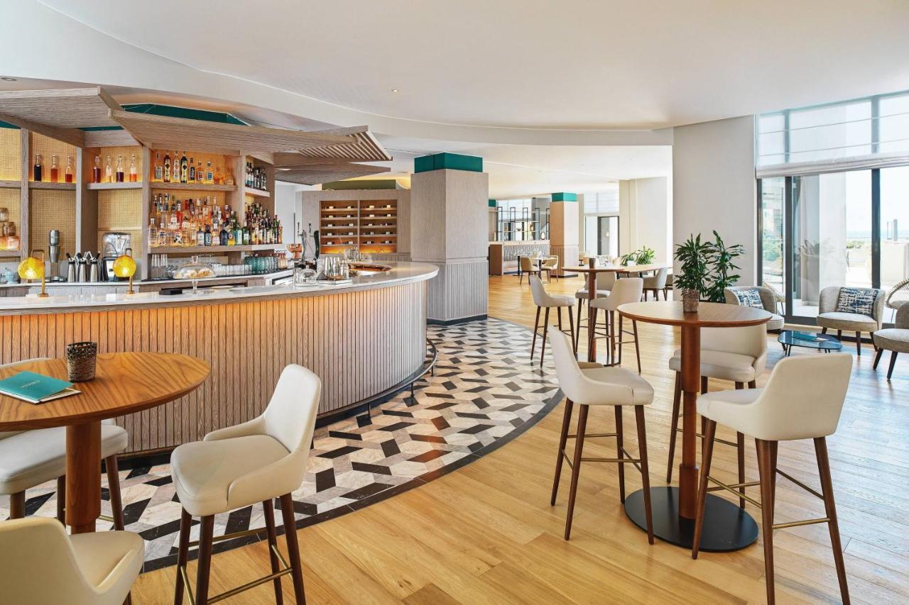 Malta Marriott Resort & Spa Saint Julian's Exterior photo The Bar