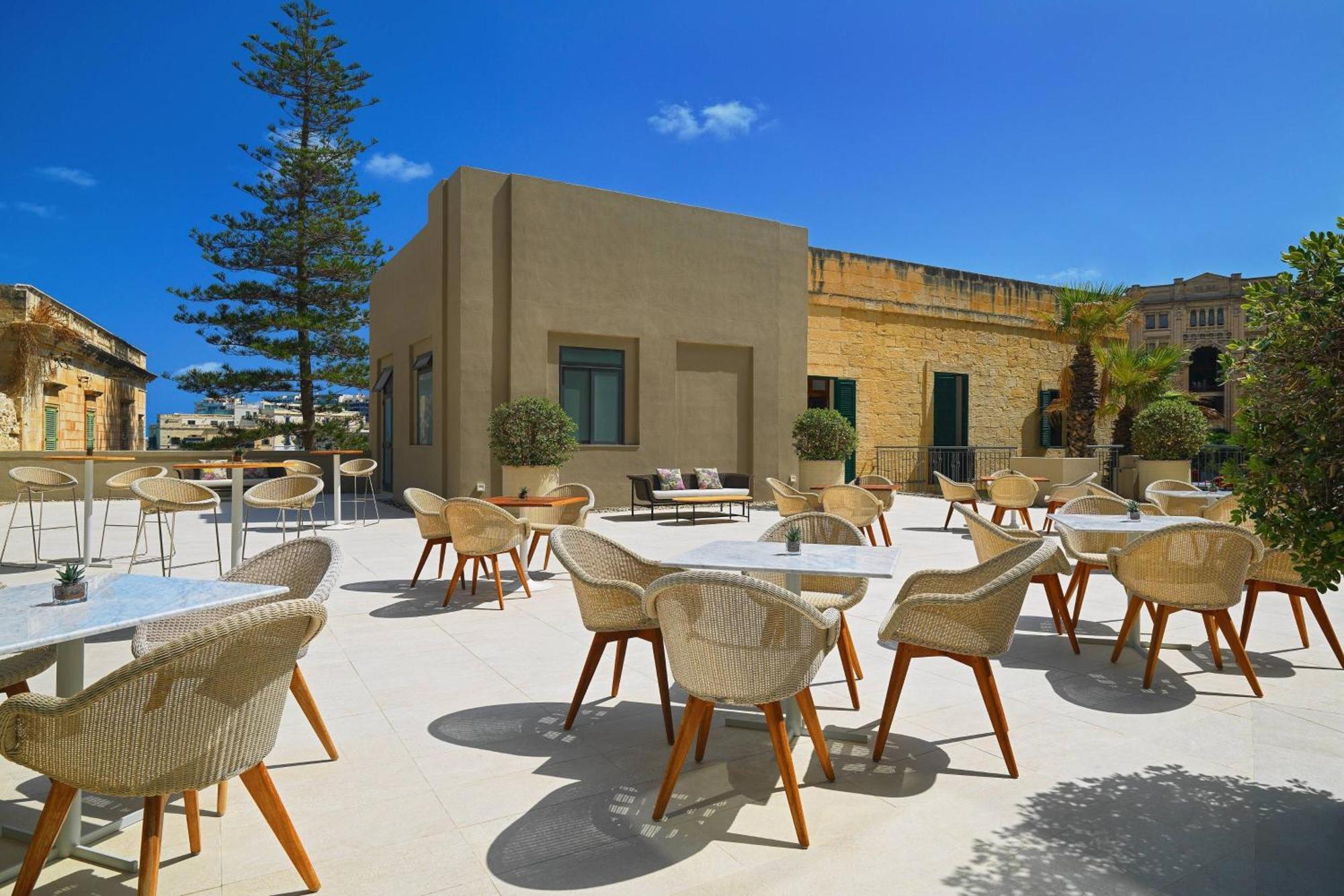 Malta Marriott Resort & Spa Saint Julian's Exterior photo The courtyard of the museum