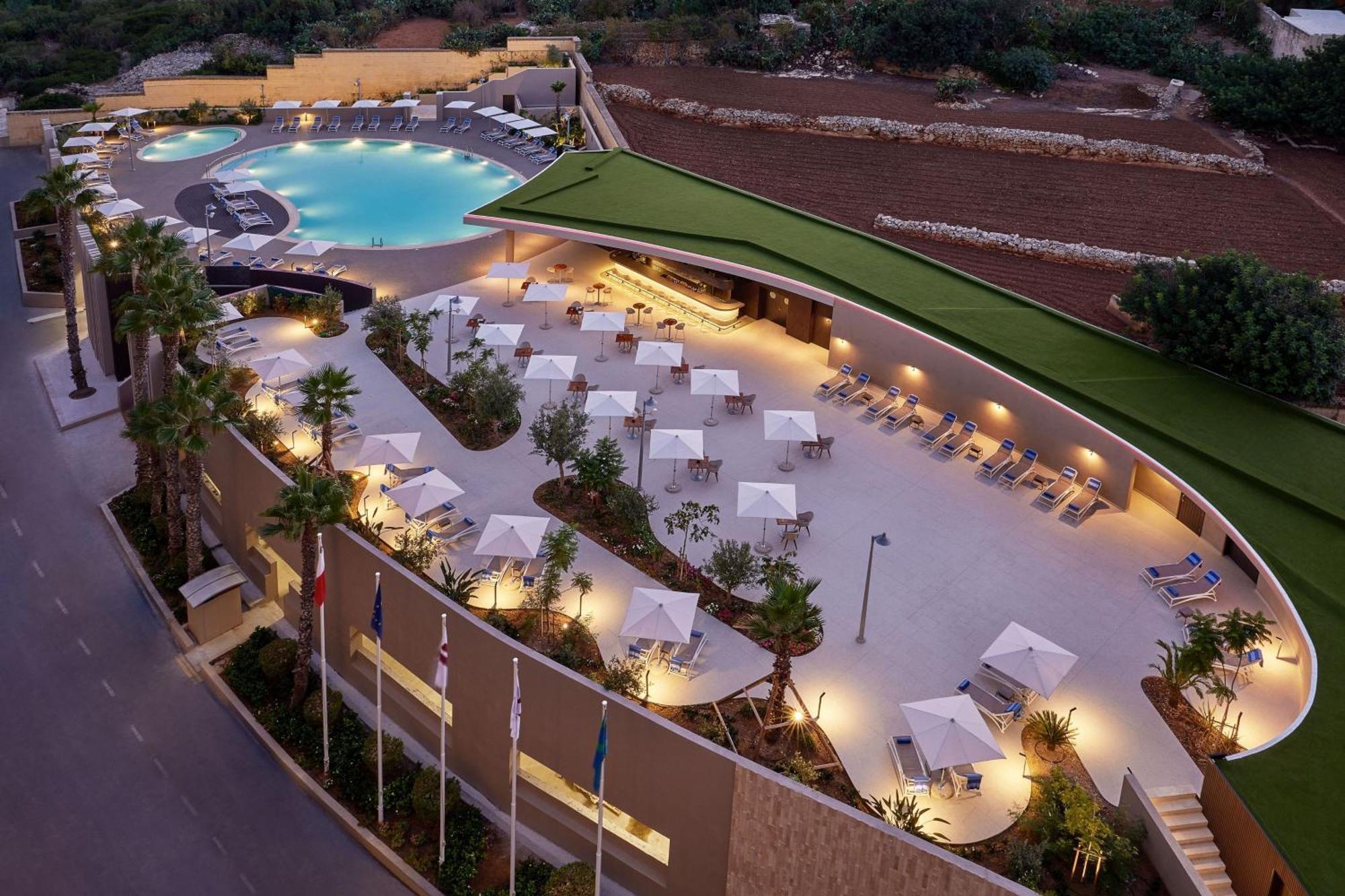 Malta Marriott Resort & Spa Saint Julian's Exterior photo The hotel's pool area