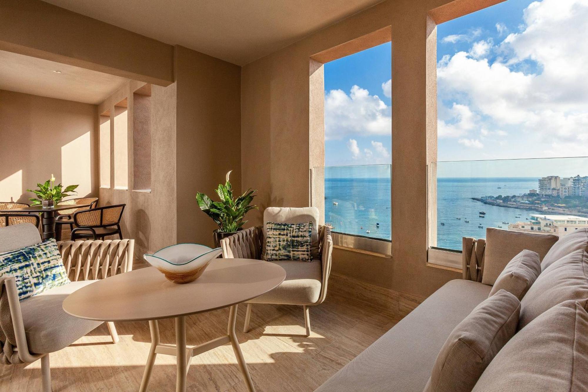 Malta Marriott Resort & Spa Saint Julian's Exterior photo A staged living room