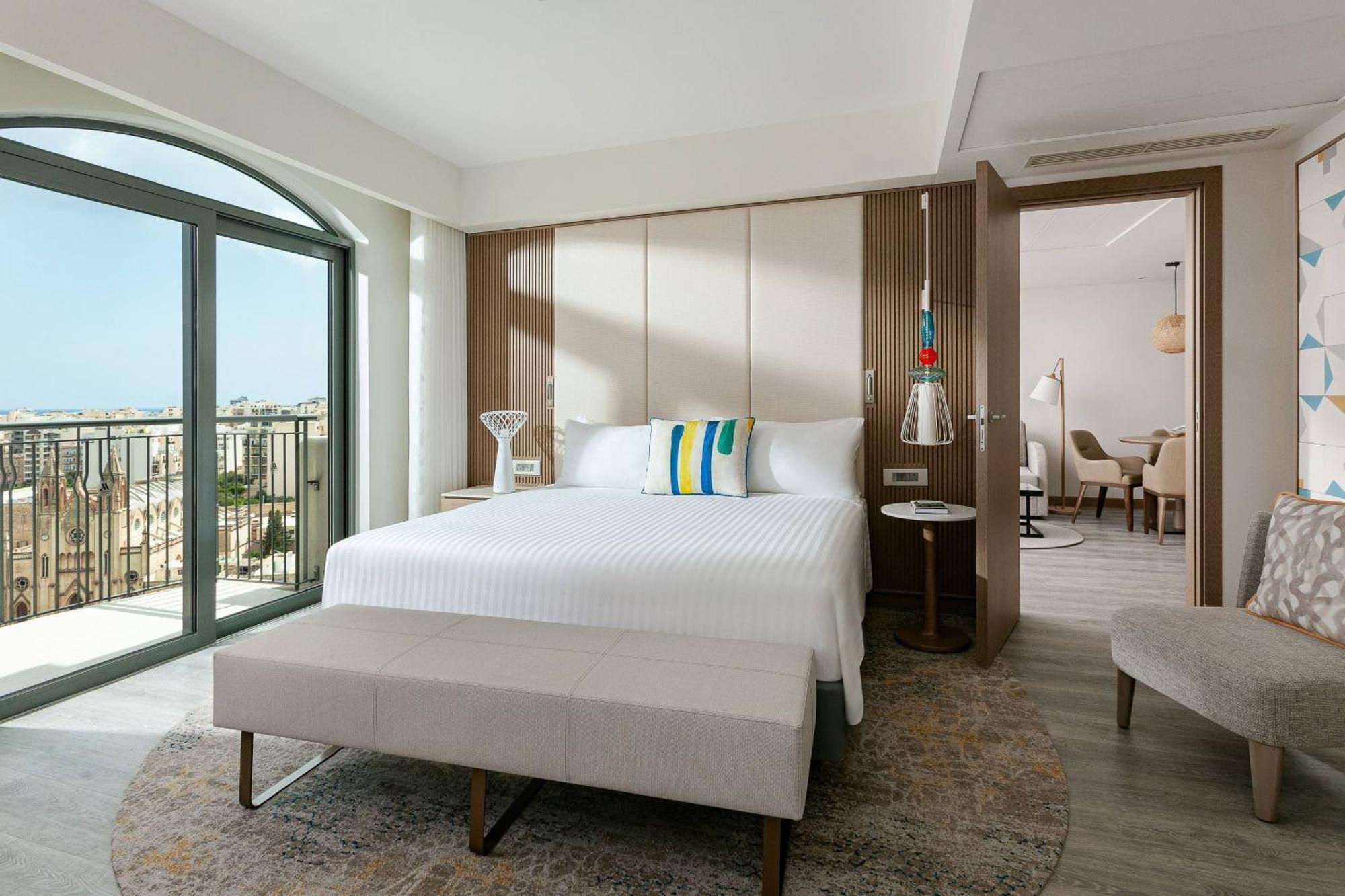 Malta Marriott Resort & Spa Saint Julian's Exterior photo Suite