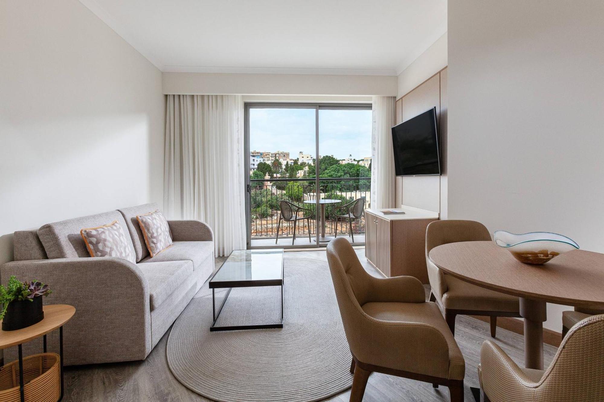 Malta Marriott Resort & Spa Saint Julian's Exterior photo